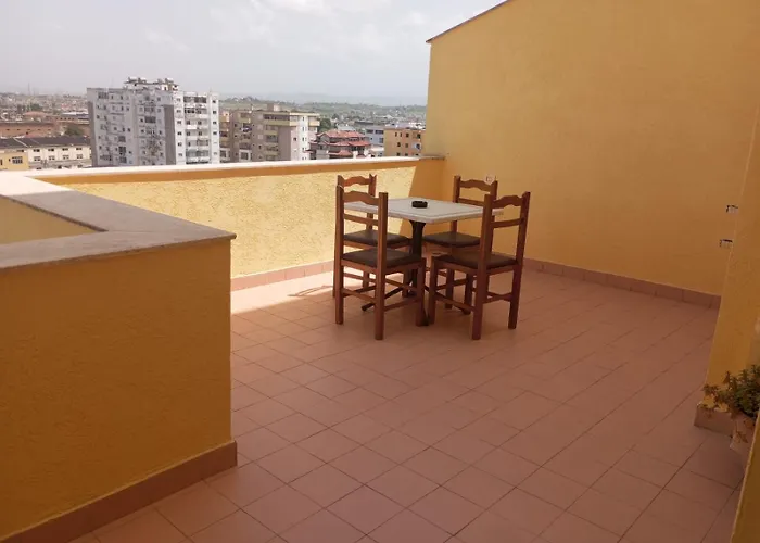 Maksimilian Appartement Durrës