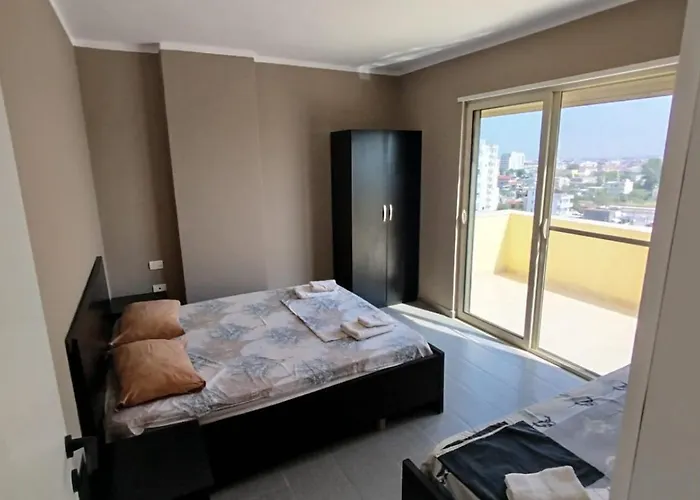 Maksimilian Appartement Durrës