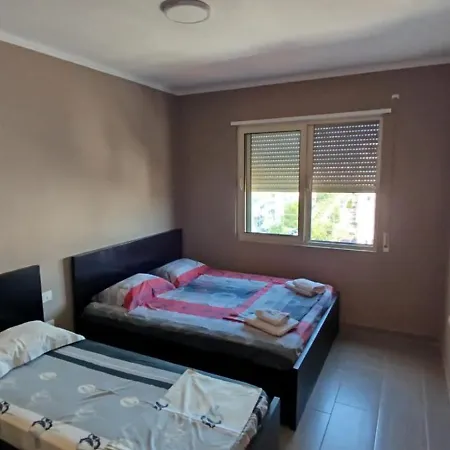 Apartment Maksimilian *