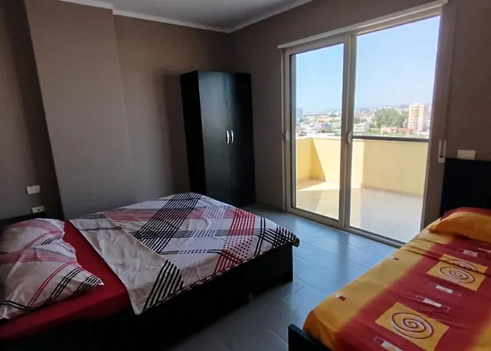 Maksimilian Apartment *